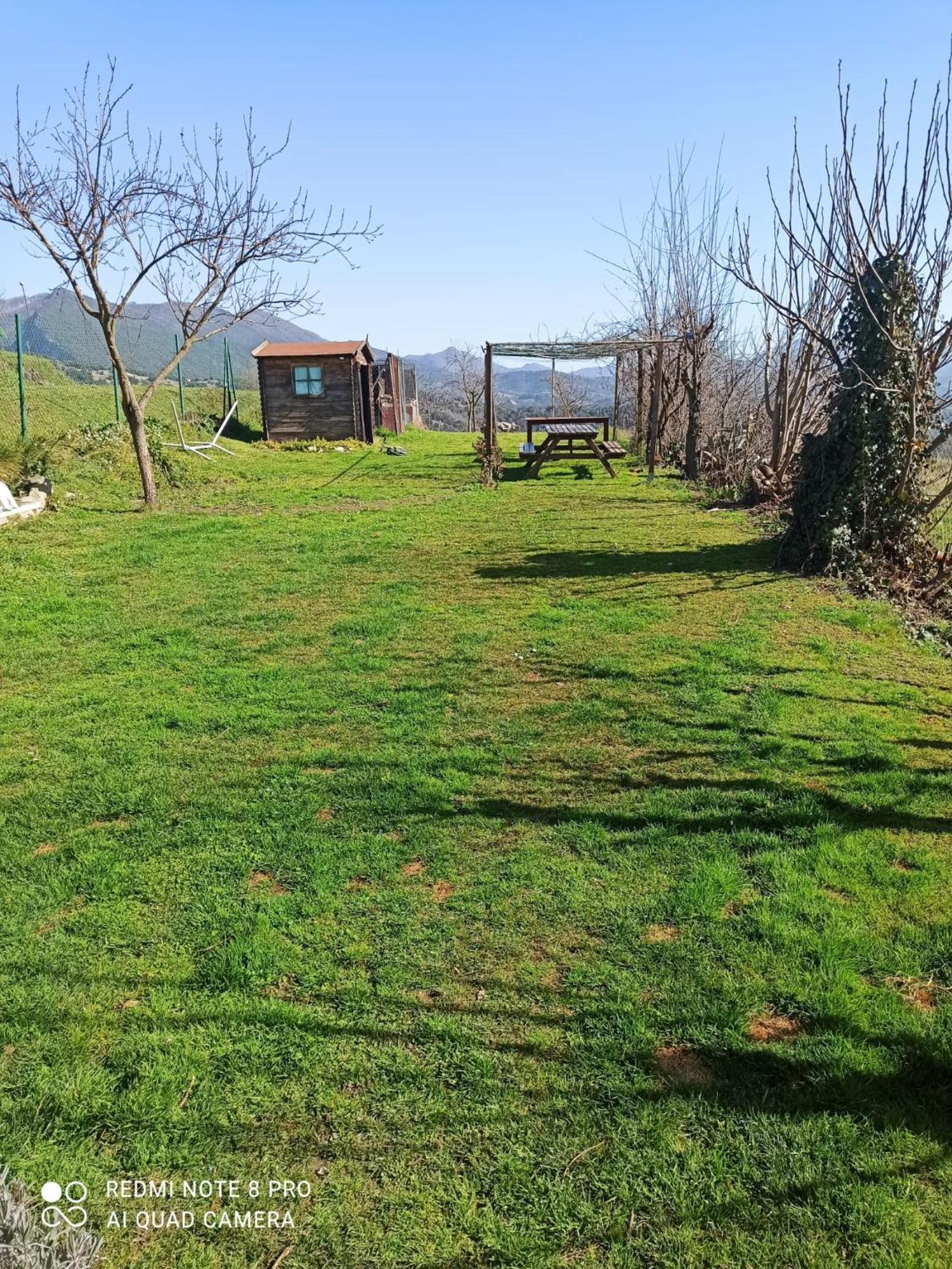 Alojamiento Compartido Cantroncxic San Pedro de Torelló Exterior foto